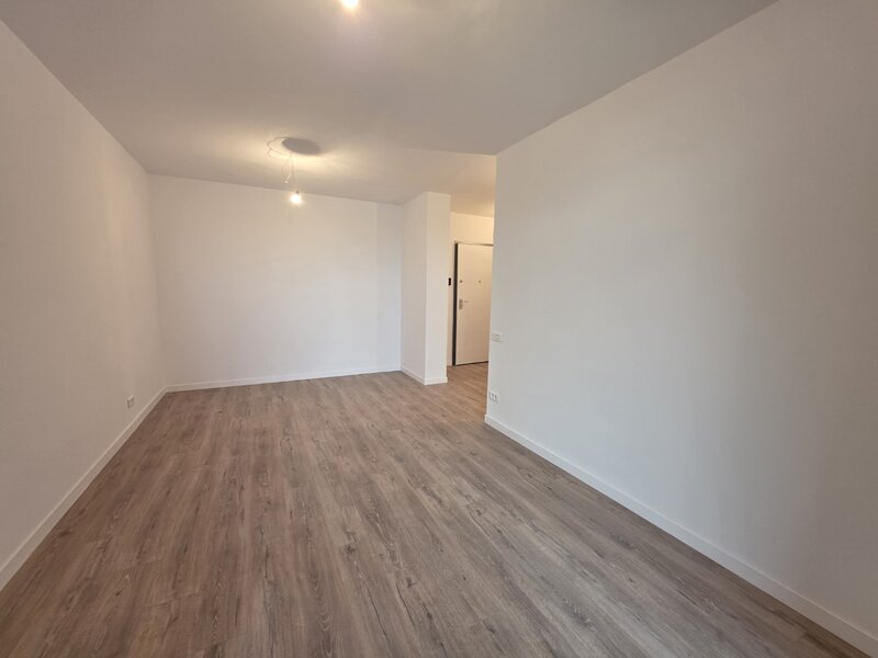 Nicolae Teclu, 5 minute metrou, complexul Estoria, parcare, boxa, centrala