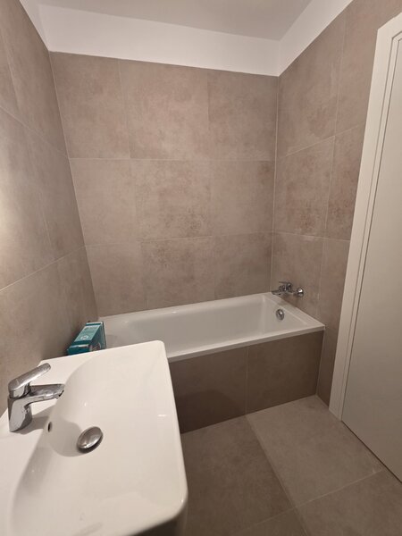 Nicolae Teclu, 5 minute metrou, complexul Estoria, parcare, boxa, centrala